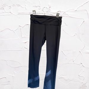 slick black lulu lemon leggings